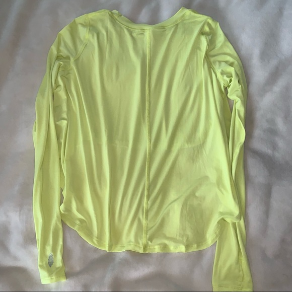 NWOT Movement Cadence Layering Tee Top - Picture 7 of 12